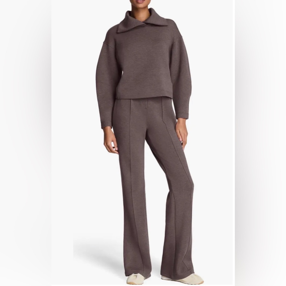 Spanx Brushed Flare Leg Pants in Dark Grey
XS petite